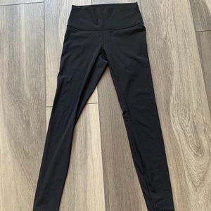 LULULEMON UNWORN LEGGINGS